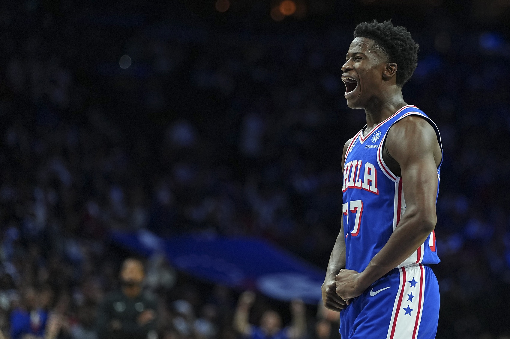 发挥稳定！埃奇库姆12中6拿下16分2板3助3断 次节12分